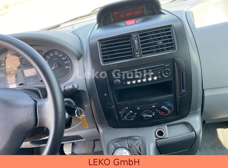 Kylmäauto Peugeot Expert 2,0 HDI: kuva Kylmäauto Peugeot Expert 2,0 HDI Kylmäauto Peugeot Expert 2,0 HDI: kuva Kylmäauto Peugeot Expert 2,0 HDI