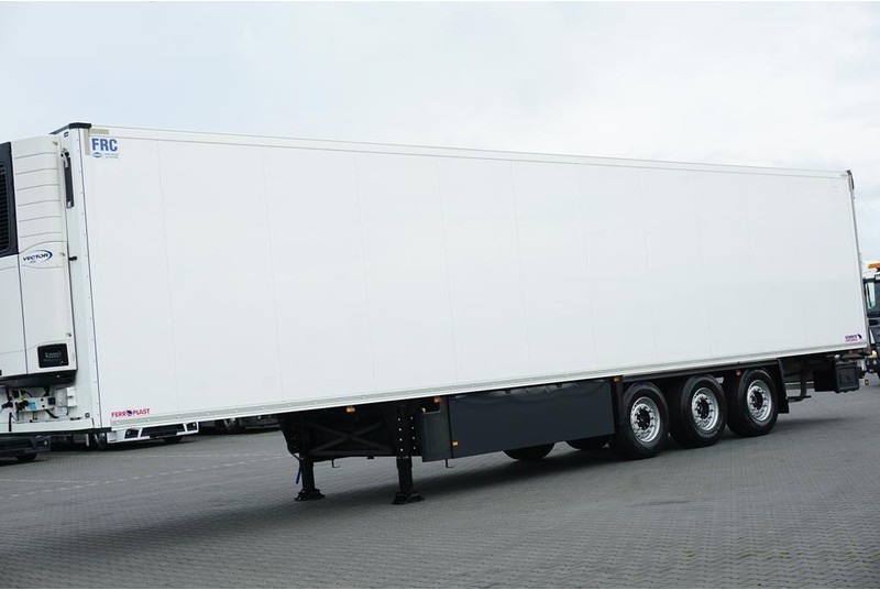 Schmitz Cargobull CHŁODNIA / CARRIER VECTOR 1350 - Refrigeraattori puoliperävaunu: kuva Schmitz Cargobull CHŁODNIA / CARRIER VECTOR 1350 - Refrigeraattori puoliperävaunu Schmitz Cargobull CHŁODNIA / CARRIER VECTOR 1350 - Refrigeraattori puoliperävaunu: kuva Schmitz Cargobull CHŁODNIA / CARRIER VECTOR 1350 - Refrigeraattori puoliperävaunu
