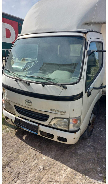 Toyota Dyna 150 3,0 D - Koffer - Jakeluauto: kuva Toyota Dyna 150 3,0 D - Koffer - Jakeluauto Toyota Dyna 150 3,0 D - Koffer - Jakeluauto: kuva Toyota Dyna 150 3,0 D - Koffer - Jakeluauto