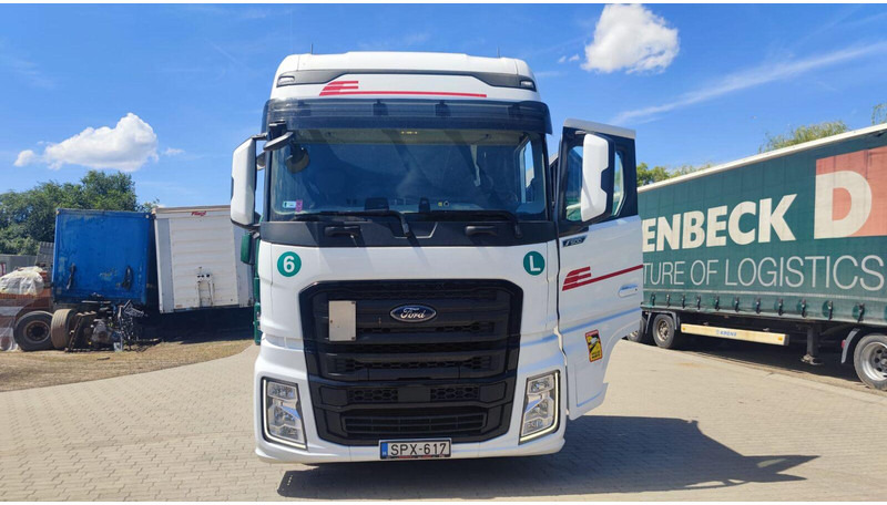 Ford F-Max 500 Lowdeck - MEGA - Vetopöytäauto: kuva Ford F-Max 500 Lowdeck - MEGA - Vetopöytäauto Ford F-Max 500 Lowdeck - MEGA - Vetopöytäauto: kuva Ford F-Max 500 Lowdeck - MEGA - Vetopöytäauto