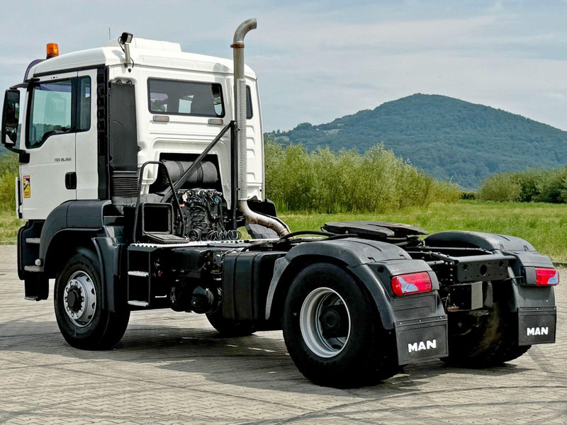 MAN TGS 18.360 * Sattelzugmaschine * 4x4 * TOP - Vetopöytäauto: kuva MAN TGS 18.360 * Sattelzugmaschine * 4x4 * TOP - Vetopöytäauto MAN TGS 18.360 * Sattelzugmaschine * 4x4 * TOP - Vetopöytäauto: kuva MAN TGS 18.360 * Sattelzugmaschine * 4x4 * TOP - Vetopöytäauto