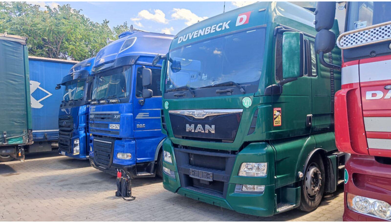 MAN TGX Lowdeck - MEGA - Vetopöytäauto: kuva MAN TGX Lowdeck - MEGA - Vetopöytäauto MAN TGX Lowdeck - MEGA - Vetopöytäauto: kuva MAN TGX Lowdeck - MEGA - Vetopöytäauto
