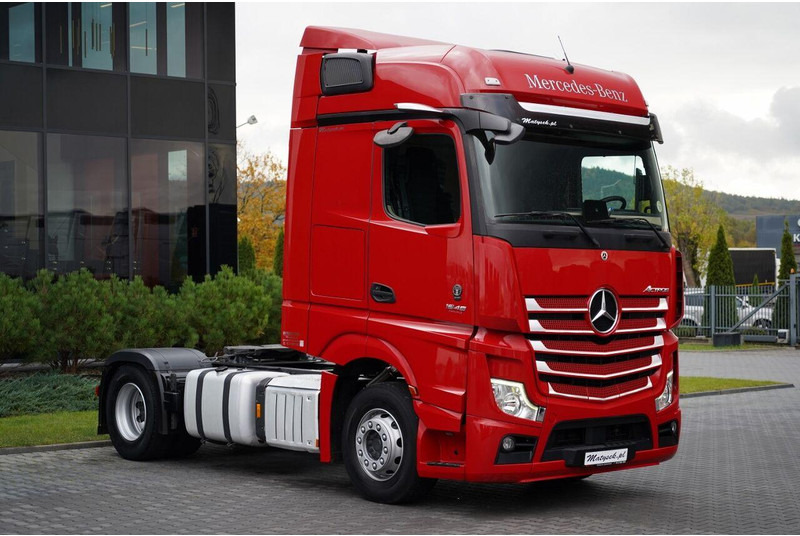 Mercedes-Benz ACTROS 1845 - Vetopöytäauto: kuva Mercedes-Benz ACTROS 1845 - Vetopöytäauto Mercedes-Benz ACTROS 1845 - Vetopöytäauto: kuva Mercedes-Benz ACTROS 1845 - Vetopöytäauto