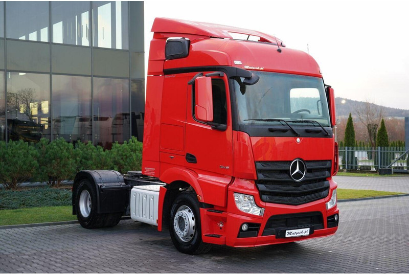 Mercedes-Benz ACTROS 1845 / STREAM SPACE - Vetopöytäauto: kuva Mercedes-Benz ACTROS 1845 / STREAM SPACE - Vetopöytäauto Mercedes-Benz ACTROS 1845 / STREAM SPACE - Vetopöytäauto: kuva Mercedes-Benz ACTROS 1845 / STREAM SPACE - Vetopöytäauto