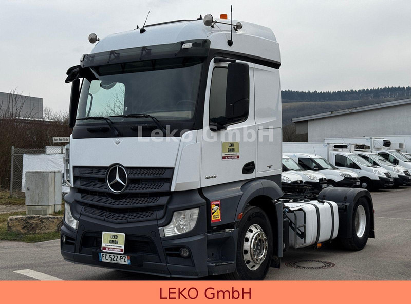 Mercedes-Benz Actros 1845 - Vetopöytäauto: kuva Mercedes-Benz Actros 1845 - Vetopöytäauto Mercedes-Benz Actros 1845 - Vetopöytäauto: kuva Mercedes-Benz Actros 1845 - Vetopöytäauto