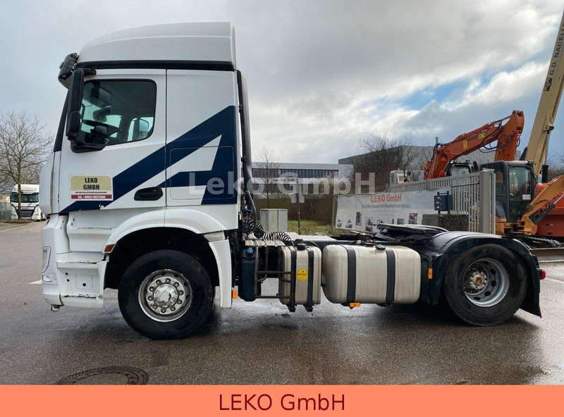 Mercedes-Benz Arocs 4x4 Euro 6 Kipphydraulik - Vetopöytäauto: kuva Mercedes-Benz Arocs 4x4 Euro 6 Kipphydraulik - Vetopöytäauto Mercedes-Benz Arocs 4x4 Euro 6 Kipphydraulik - Vetopöytäauto: kuva Mercedes-Benz Arocs 4x4 Euro 6 Kipphydraulik - Vetopöytäauto