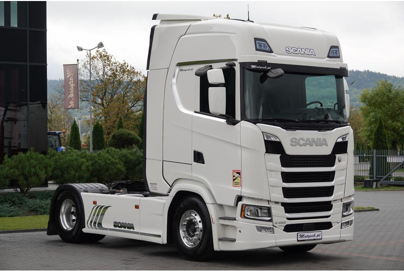 SHACMAN S 450 / RETARDER / HYDRAULIKA / I-PARK COOL / ALUFELGI / SPROWA - Vetopöytäauto: kuva SHACMAN S 450 / RETARDER / HYDRAULIKA / I-PARK COOL / ALUFELGI / SPROWA - Vetopöytäauto SHACMAN S 450 / RETARDER / HYDRAULIKA / I-PARK COOL / ALUFELGI / SPROWA - Vetopöytäauto: kuva SHACMAN S 450 / RETARDER / HYDRAULIKA / I-PARK COOL / ALUFELGI / SPROWA - Vetopöytäauto