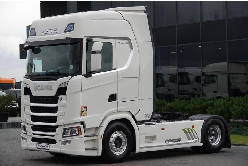 SHACMAN S 450 / RETARDER / HYDRAULIKA / I-PARK COOL / ALUFELGI / SPROWA - Vetopöytäauto: kuva SHACMAN S 450 / RETARDER / HYDRAULIKA / I-PARK COOL / ALUFELGI / SPROWA - Vetopöytäauto SHACMAN S 450 / RETARDER / HYDRAULIKA / I-PARK COOL / ALUFELGI / SPROWA - Vetopöytäauto: kuva SHACMAN S 450 / RETARDER / HYDRAULIKA / I-PARK COOL / ALUFELGI / SPROWA - Vetopöytäauto