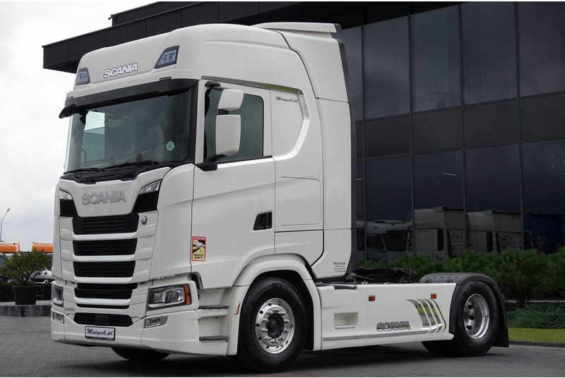 SHACMAN S 450 / RETARDER / HYDRAULIKA / I-PARK COOL / ALUFELGI / SPROWA - Vetopöytäauto: kuva SHACMAN S 450 / RETARDER / HYDRAULIKA / I-PARK COOL / ALUFELGI / SPROWA - Vetopöytäauto SHACMAN S 450 / RETARDER / HYDRAULIKA / I-PARK COOL / ALUFELGI / SPROWA - Vetopöytäauto: kuva SHACMAN S 450 / RETARDER / HYDRAULIKA / I-PARK COOL / ALUFELGI / SPROWA - Vetopöytäauto