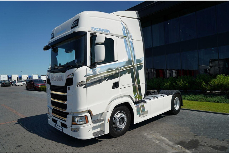 Scania S 500 / RETARDER / FULL AIRMATIC / OPONY 100% / NAVI / PO KONTRA - Vetopöytäauto: kuva Scania S 500 / RETARDER / FULL AIRMATIC / OPONY 100% / NAVI / PO KONTRA - Vetopöytäauto Scania S 500 / RETARDER / FULL AIRMATIC / OPONY 100% / NAVI / PO KONTRA - Vetopöytäauto: kuva Scania S 500 / RETARDER / FULL AIRMATIC / OPONY 100% / NAVI / PO KONTRA - Vetopöytäauto
