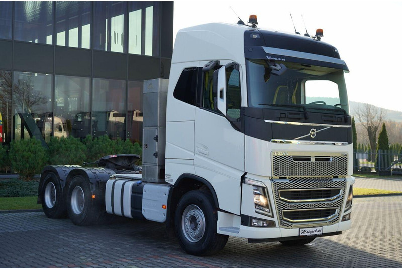 Volvo FH 16 / 660 / 6x4 / DMC: 180.000 KG !! / RETARDER / EURO 6 / I-P - Vetopöytäauto: kuva Volvo FH 16 / 660 / 6x4 / DMC: 180.000 KG !! / RETARDER / EURO 6 / I-P - Vetopöytäauto Volvo FH 16 / 660 / 6x4 / DMC: 180.000 KG !! / RETARDER / EURO 6 / I-P - Vetopöytäauto: kuva Volvo FH 16 / 660 / 6x4 / DMC: 180.000 KG !! / RETARDER / EURO 6 / I-P - Vetopöytäauto