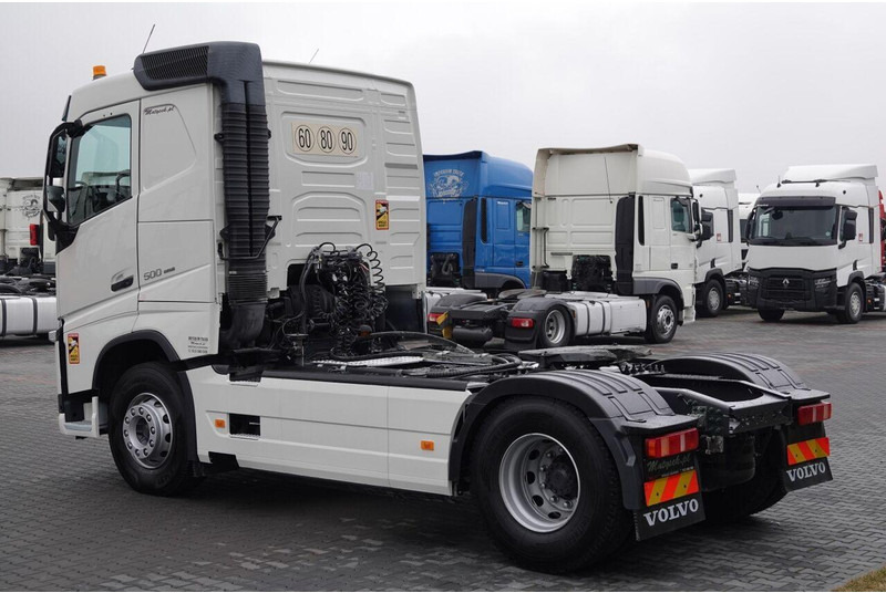 Vetopöytäauto Volvo FH 500 / NISKA KABINA / HYDRAULIKA / 137.000 KM / OPONY 100% / P: kuva Vetopöytäauto Volvo FH 500 / NISKA KABINA / HYDRAULIKA / 137.000 KM / OPONY 100% / P Vetopöytäauto Volvo FH 500 / NISKA KABINA / HYDRAULIKA / 137.000 KM / OPONY 100% / P: kuva Vetopöytäauto Volvo FH 500 / NISKA KABINA / HYDRAULIKA / 137.000 KM / OPONY 100% / P