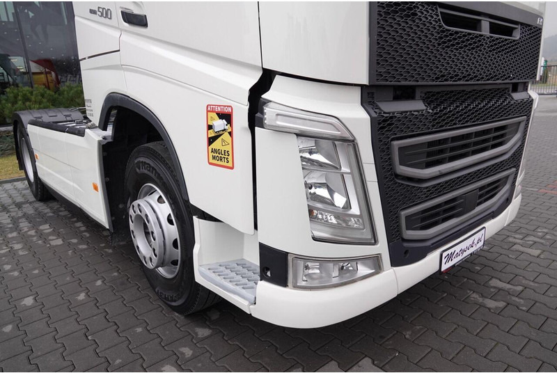 Vetopöytäauto Volvo FH 500 / NISKA KABINA / HYDRAULIKA / 137.000 KM / OPONY 100% / P: kuva Vetopöytäauto Volvo FH 500 / NISKA KABINA / HYDRAULIKA / 137.000 KM / OPONY 100% / P Vetopöytäauto Volvo FH 500 / NISKA KABINA / HYDRAULIKA / 137.000 KM / OPONY 100% / P: kuva Vetopöytäauto Volvo FH 500 / NISKA KABINA / HYDRAULIKA / 137.000 KM / OPONY 100% / P