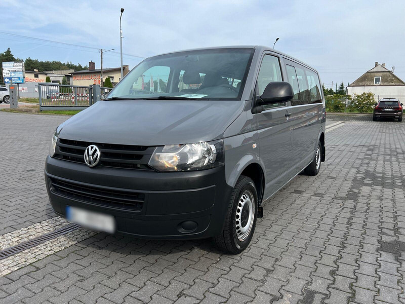Volkswagen Transporter T5 9-sits 9 Person TOP - Minibussi, Pikkubussi: kuva Volkswagen Transporter T5 9-sits 9 Person TOP - Minibussi, Pikkubussi Volkswagen Transporter T5 9-sits 9 Person TOP - Minibussi, Pikkubussi: kuva Volkswagen Transporter T5 9-sits 9 Person TOP - Minibussi, Pikkubussi