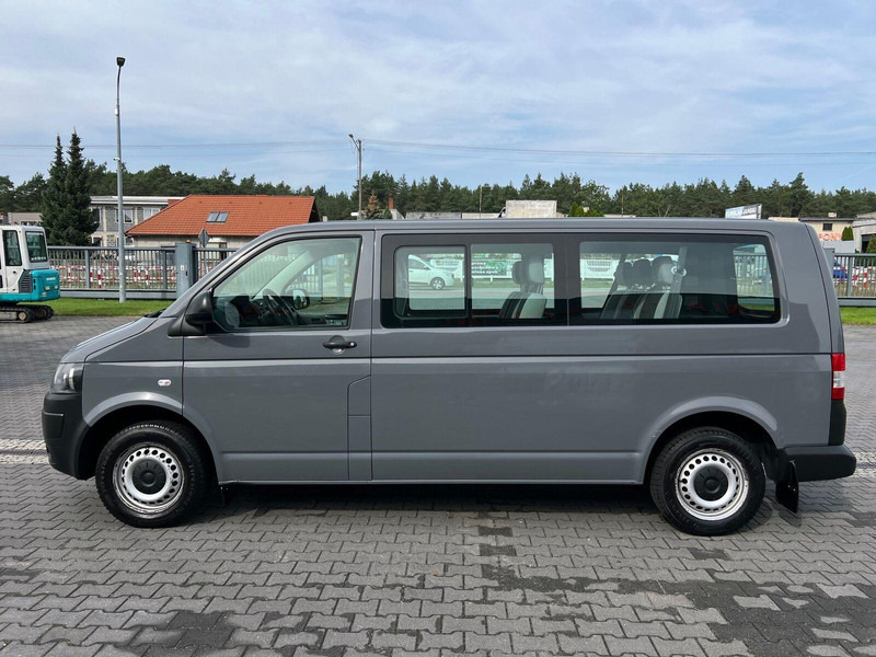 Volkswagen Transporter T5 9-sits 9 Person TOP - Minibussi, Pikkubussi: kuva Volkswagen Transporter T5 9-sits 9 Person TOP - Minibussi, Pikkubussi Volkswagen Transporter T5 9-sits 9 Person TOP - Minibussi, Pikkubussi: kuva Volkswagen Transporter T5 9-sits 9 Person TOP - Minibussi, Pikkubussi