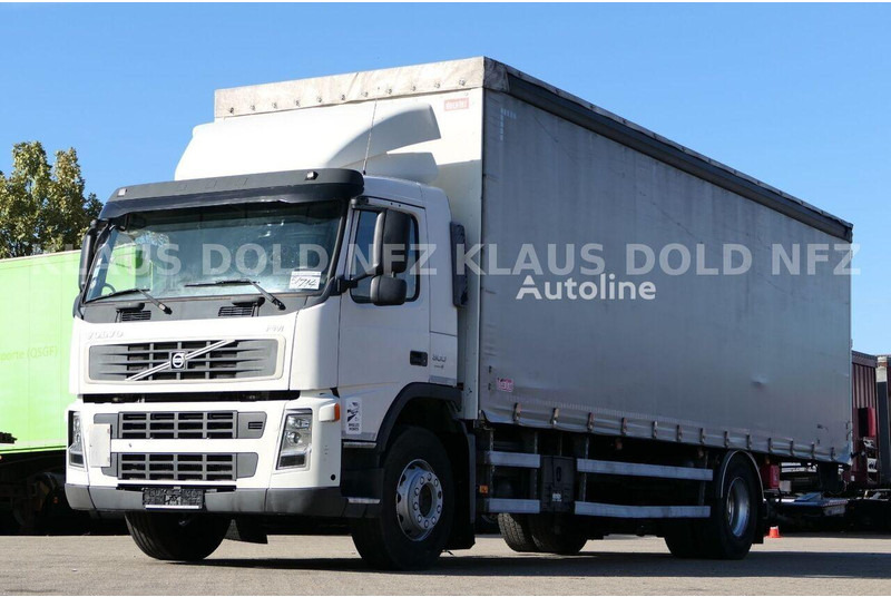 Volvo FM 300 - Curtian side truck - Pressukapelli kuorma-auto: kuva Volvo FM 300 - Curtian side truck - Pressukapelli kuorma-auto Volvo FM 300 - Curtian side truck - Pressukapelli kuorma-auto: kuva Volvo FM 300 - Curtian side truck - Pressukapelli kuorma-auto