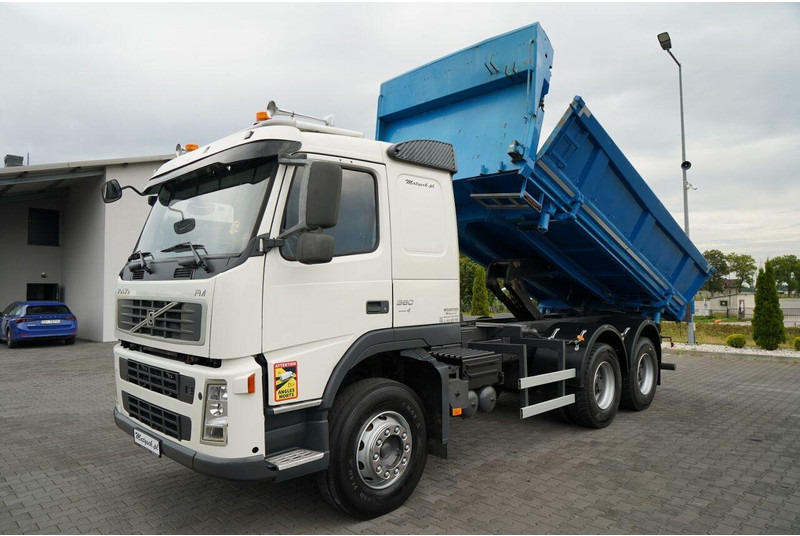 Volvo FM 360 / 6x4 / WYWROTKA DWUSTRONNA / HYDROBURTA / MANUAL / SPROW - Kippiauto kuorma-auto: kuva Volvo FM 360 / 6x4 / WYWROTKA DWUSTRONNA / HYDROBURTA / MANUAL / SPROW - Kippiauto kuorma-auto Volvo FM 360 / 6x4 / WYWROTKA DWUSTRONNA / HYDROBURTA / MANUAL / SPROW - Kippiauto kuorma-auto: kuva Volvo FM 360 / 6x4 / WYWROTKA DWUSTRONNA / HYDROBURTA / MANUAL / SPROW - Kippiauto kuorma-auto