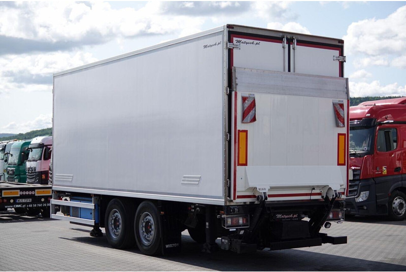 Wielton PRZYCZEPA CHŁODNIA / IGLOOCAR / THERMO KING - FRIGOBLOCK / WINDA - Refrigeraattori perävaunu: kuva Wielton PRZYCZEPA CHŁODNIA / IGLOOCAR / THERMO KING - FRIGOBLOCK / WINDA - Refrigeraattori perävaunu Wielton PRZYCZEPA CHŁODNIA / IGLOOCAR / THERMO KING - FRIGOBLOCK / WINDA - Refrigeraattori perävaunu: kuva Wielton PRZYCZEPA CHŁODNIA / IGLOOCAR / THERMO KING - FRIGOBLOCK / WINDA - Refrigeraattori perävaunu