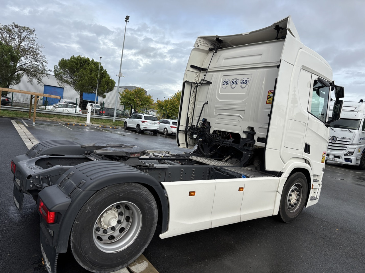 SCANIA R 460 A4x2NA - Vetopöytäauto: kuva SCANIA R 460 A4x2NA - Vetopöytäauto SCANIA R 460 A4x2NA - Vetopöytäauto: kuva SCANIA R 460 A4x2NA - Vetopöytäauto