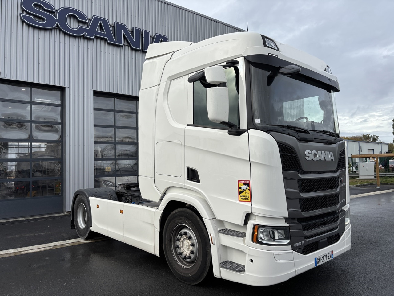 SCANIA R 460 A4x2NA - Vetopöytäauto: kuva SCANIA R 460 A4x2NA - Vetopöytäauto SCANIA R 460 A4x2NA - Vetopöytäauto: kuva SCANIA R 460 A4x2NA - Vetopöytäauto
