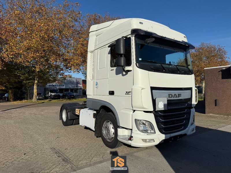 DAF XF 106.460 AUTOMATIC - EURO 6 - BELGIUM TOP TRUCK - NEW APK/TUV - NEW TACHO - Vetopöytäauto: kuva DAF XF 106.460 AUTOMATIC - EURO 6 - BELGIUM TOP TRUCK - NEW APK/TUV - NEW TACHO - Vetopöytäauto DAF XF 106.460 AUTOMATIC - EURO 6 - BELGIUM TOP TRUCK - NEW APK/TUV - NEW TACHO - Vetopöytäauto: kuva DAF XF 106.460 AUTOMATIC - EURO 6 - BELGIUM TOP TRUCK - NEW APK/TUV - NEW TACHO - Vetopöytäauto