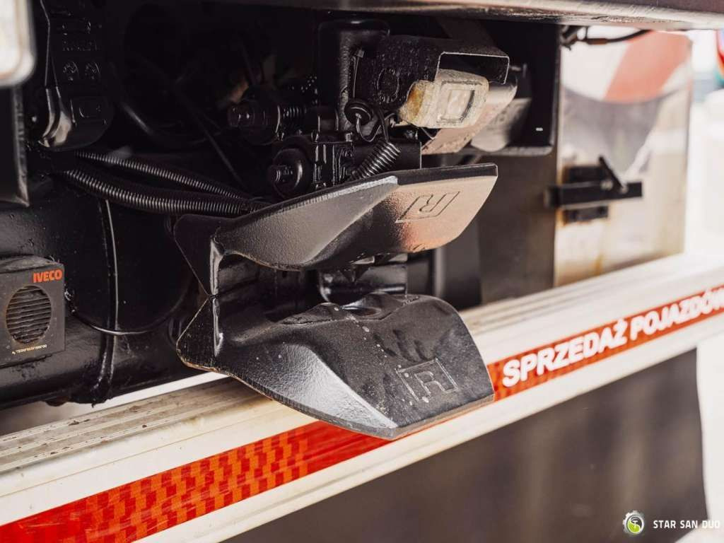 Nosturiauto Iveco STRALIS AS320S50Y 8x2 HMF 8520-0K6 FLY JIB Winc: kuva Nosturiauto Iveco STRALIS AS320S50Y 8x2 HMF 8520-0K6 FLY JIB Winc Nosturiauto Iveco STRALIS AS320S50Y 8x2 HMF 8520-0K6 FLY JIB Winc: kuva Nosturiauto Iveco STRALIS AS320S50Y 8x2 HMF 8520-0K6 FLY JIB Winc