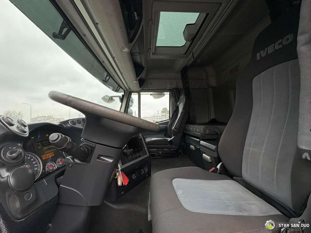 Nosturiauto Iveco STRALIS AS320S50Y 8x2 HMF 8520-0K6 FLY JIB Winc: kuva Nosturiauto Iveco STRALIS AS320S50Y 8x2 HMF 8520-0K6 FLY JIB Winc Nosturiauto Iveco STRALIS AS320S50Y 8x2 HMF 8520-0K6 FLY JIB Winc: kuva Nosturiauto Iveco STRALIS AS320S50Y 8x2 HMF 8520-0K6 FLY JIB Winc