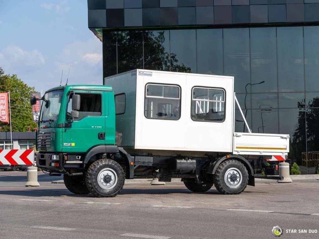 MAN TGM 13.240 4x4 BL Double Cab Camper BUS - Kuorma-auto alusta: kuva MAN TGM 13.240 4x4 BL Double Cab Camper BUS - Kuorma-auto alusta MAN TGM 13.240 4x4 BL Double Cab Camper BUS - Kuorma-auto alusta: kuva MAN TGM 13.240 4x4 BL Double Cab Camper BUS - Kuorma-auto alusta