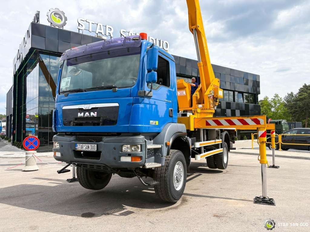 MAN TGM 18.330 4x4 MULTITEL J335 Truck Mounted Lift - Itsekulkevat henkilönostimet: kuva MAN TGM 18.330 4x4 MULTITEL J335 Truck Mounted Lift - Itsekulkevat henkilönostimet MAN TGM 18.330 4x4 MULTITEL J335 Truck Mounted Lift - Itsekulkevat henkilönostimet: kuva MAN TGM 18.330 4x4 MULTITEL J335 Truck Mounted Lift - Itsekulkevat henkilönostimet