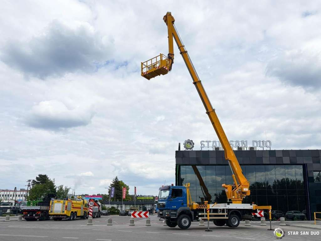 MAN TGM 18.330 4x4 MULTITEL J335 Truck Mounted Lift - Itsekulkevat henkilönostimet: kuva MAN TGM 18.330 4x4 MULTITEL J335 Truck Mounted Lift - Itsekulkevat henkilönostimet MAN TGM 18.330 4x4 MULTITEL J335 Truck Mounted Lift - Itsekulkevat henkilönostimet: kuva MAN TGM 18.330 4x4 MULTITEL J335 Truck Mounted Lift - Itsekulkevat henkilönostimet