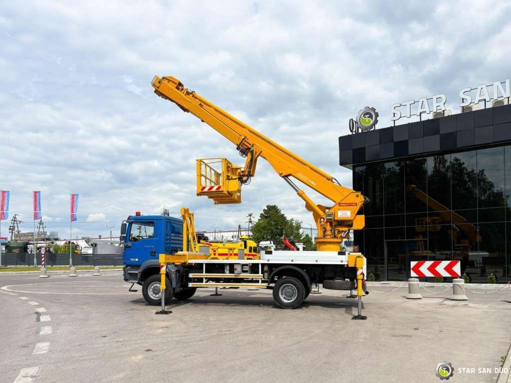 MAN TGM 18.330 4x4 MULTITEL J335 Truck Mounted Lift - Itsekulkevat henkilönostimet: kuva MAN TGM 18.330 4x4 MULTITEL J335 Truck Mounted Lift - Itsekulkevat henkilönostimet MAN TGM 18.330 4x4 MULTITEL J335 Truck Mounted Lift - Itsekulkevat henkilönostimet: kuva MAN TGM 18.330 4x4 MULTITEL J335 Truck Mounted Lift - Itsekulkevat henkilönostimet