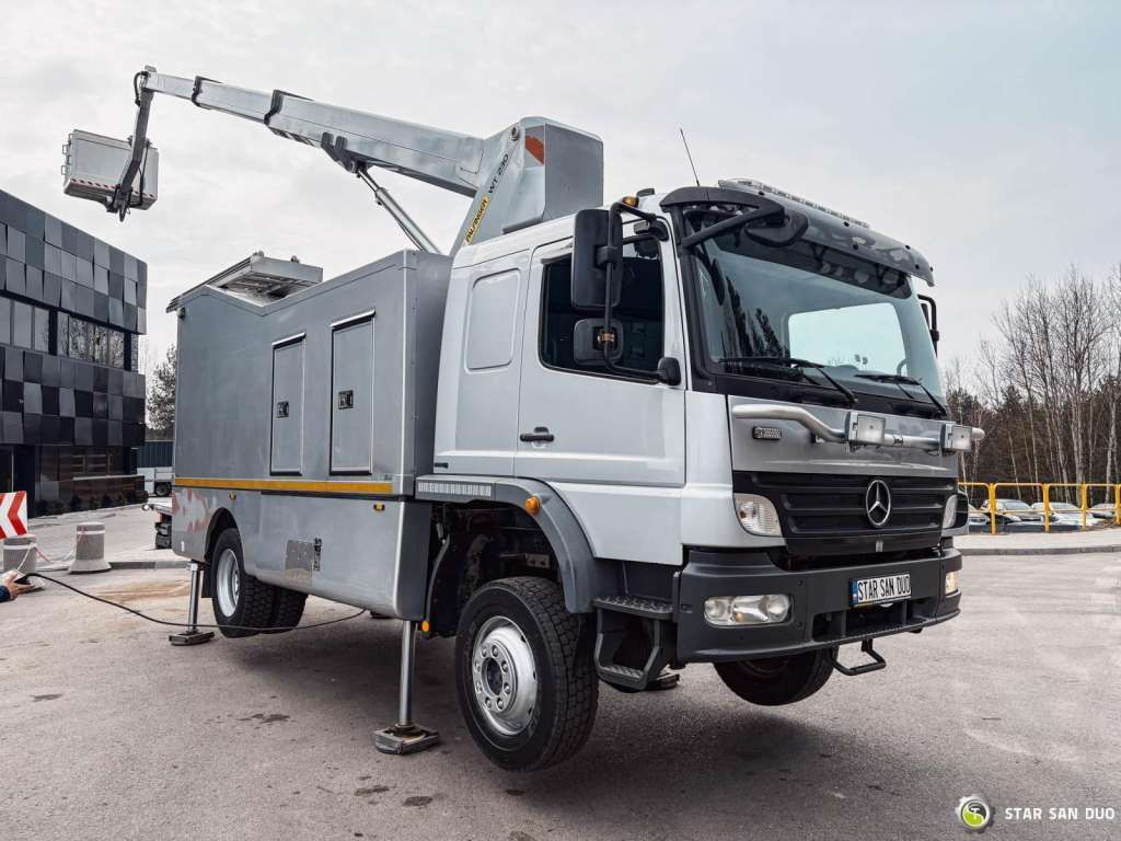 Mercedes-Benz 1529 4x4 Atego Lift Palfinger Wumag WT 230 - Itsekulkevat henkilönostimet: kuva Mercedes-Benz 1529 4x4 Atego Lift Palfinger Wumag WT 230 - Itsekulkevat henkilönostimet Mercedes-Benz 1529 4x4 Atego Lift Palfinger Wumag WT 230 - Itsekulkevat henkilönostimet: kuva Mercedes-Benz 1529 4x4 Atego Lift Palfinger Wumag WT 230 - Itsekulkevat henkilönostimet