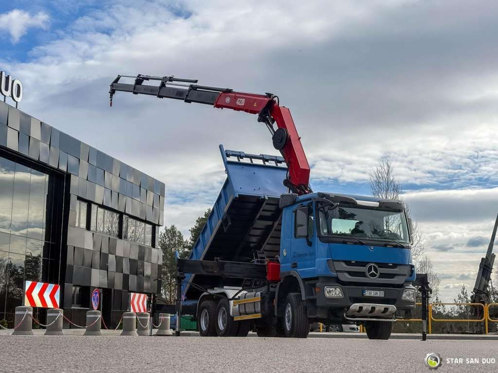 Mercedes-Benz ACTROS 3341 6x6 HMF 4220 K4 CRANE KIPPER - Kippiauto kuorma-auto: kuva Mercedes-Benz ACTROS 3341 6x6 HMF 4220 K4 CRANE KIPPER - Kippiauto kuorma-auto Mercedes-Benz ACTROS 3341 6x6 HMF 4220 K4 CRANE KIPPER - Kippiauto kuorma-auto: kuva Mercedes-Benz ACTROS 3341 6x6 HMF 4220 K4 CRANE KIPPER - Kippiauto kuorma-auto