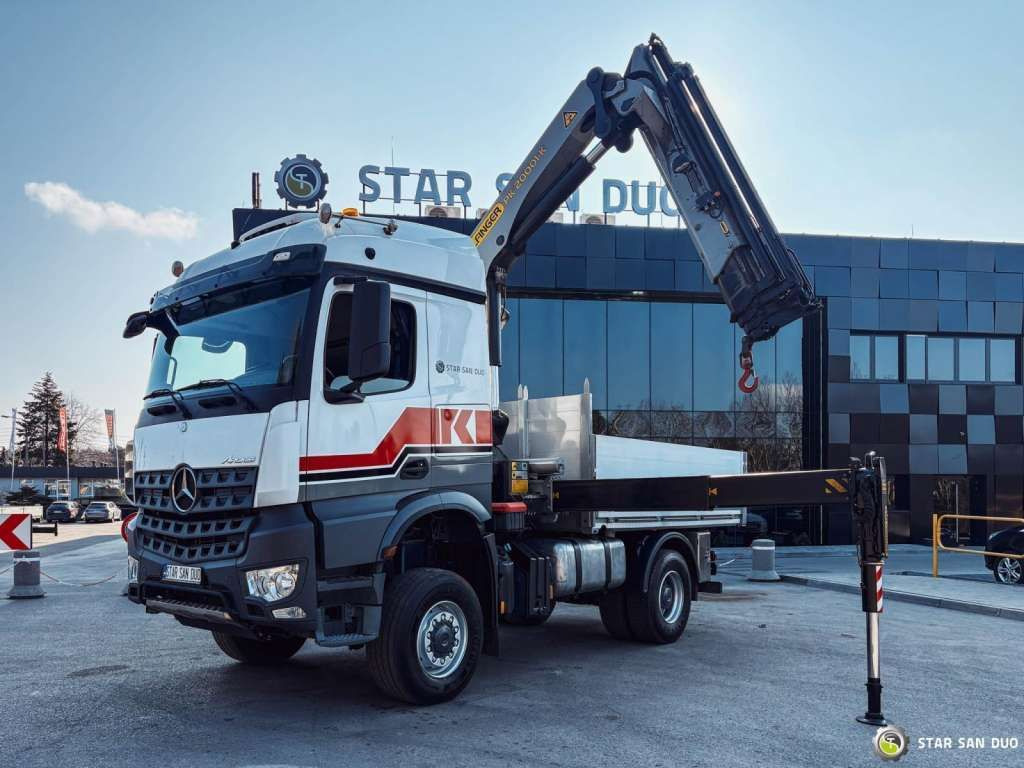 Mercedes-Benz AROCS 1851 4x4 PALFINGER PK 20002 Crane Kran - Nosturiauto: kuva Mercedes-Benz AROCS 1851 4x4 PALFINGER PK 20002 Crane Kran - Nosturiauto Mercedes-Benz AROCS 1851 4x4 PALFINGER PK 20002 Crane Kran - Nosturiauto: kuva Mercedes-Benz AROCS 1851 4x4 PALFINGER PK 20002 Crane Kran - Nosturiauto