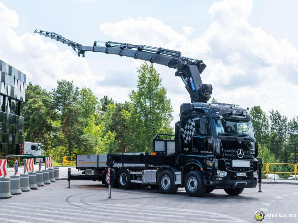 Mercedes-Benz AROCS 3251 8x4 HMF 8520 Fly Jib Winch - Nosturiauto: kuva Mercedes-Benz AROCS 3251 8x4 HMF 8520 Fly Jib Winch - Nosturiauto Mercedes-Benz AROCS 3251 8x4 HMF 8520 Fly Jib Winch - Nosturiauto: kuva Mercedes-Benz AROCS 3251 8x4 HMF 8520 Fly Jib Winch - Nosturiauto