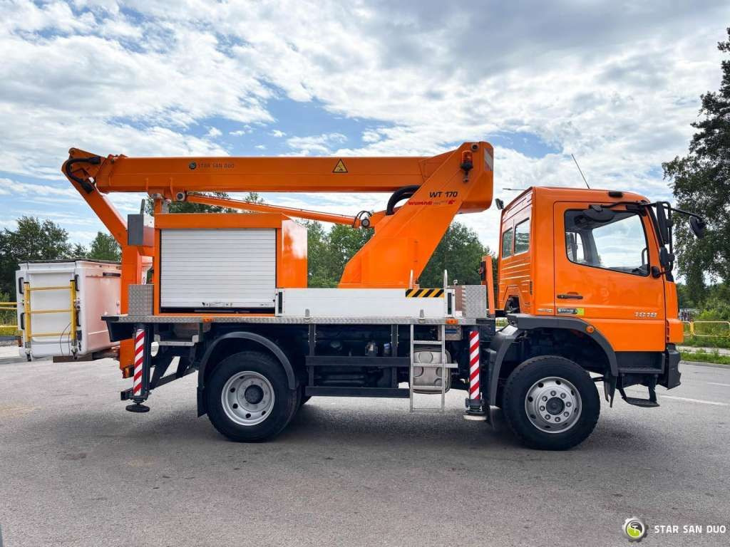 Mercedes-Benz ATEGO 4x4 1018 WUMAG WT 170 Platform Lift 17m - Itsekulkevat henkilönostimet: kuva Mercedes-Benz ATEGO 4x4 1018 WUMAG WT 170 Platform Lift 17m - Itsekulkevat henkilönostimet Mercedes-Benz ATEGO 4x4 1018 WUMAG WT 170 Platform Lift 17m - Itsekulkevat henkilönostimet: kuva Mercedes-Benz ATEGO 4x4 1018 WUMAG WT 170 Platform Lift 17m - Itsekulkevat henkilönostimet