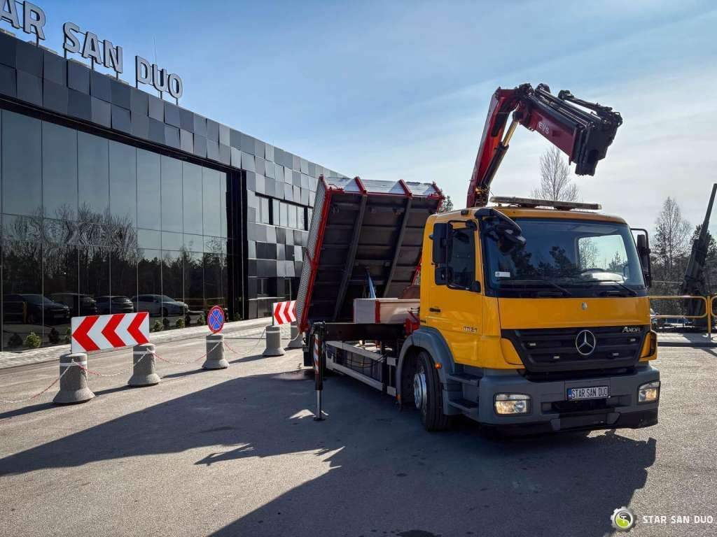 Mercedes-Benz AXOR 1824 4x2 HMF 975 HDS Crane Rotator Kipper - Nosturiauto: kuva Mercedes-Benz AXOR 1824 4x2 HMF 975 HDS Crane Rotator Kipper - Nosturiauto Mercedes-Benz AXOR 1824 4x2 HMF 975 HDS Crane Rotator Kipper - Nosturiauto: kuva Mercedes-Benz AXOR 1824 4x2 HMF 975 HDS Crane Rotator Kipper - Nosturiauto