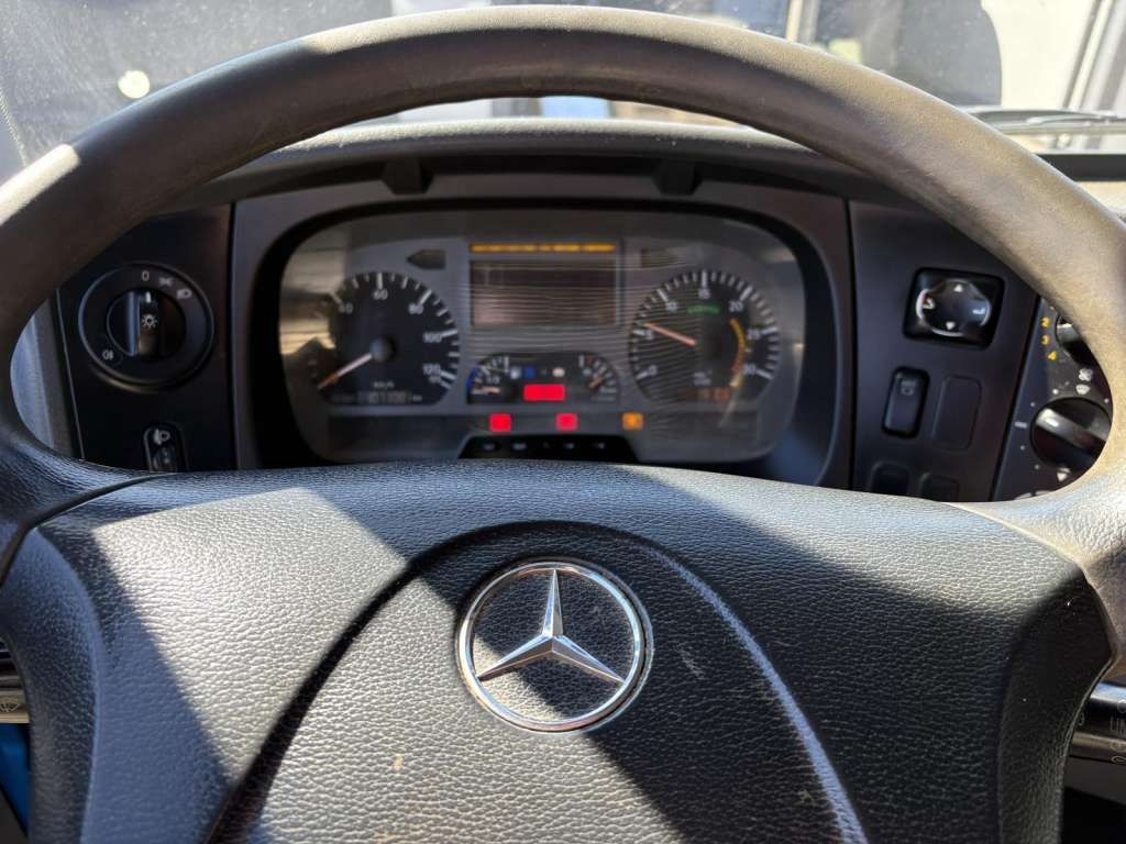 Leasing  Mercedes-Benz  AXOR 1824 4x4 PALFINGER PK 8500 Crane Kran Mercedes-Benz  AXOR 1824 4x4 PALFINGER PK 8500 Crane Kran: kuva Leasing  Mercedes-Benz  AXOR 1824 4x4 PALFINGER PK 8500 Crane Kran Mercedes-Benz  AXOR 1824 4x4 PALFINGER PK 8500 Crane Kran