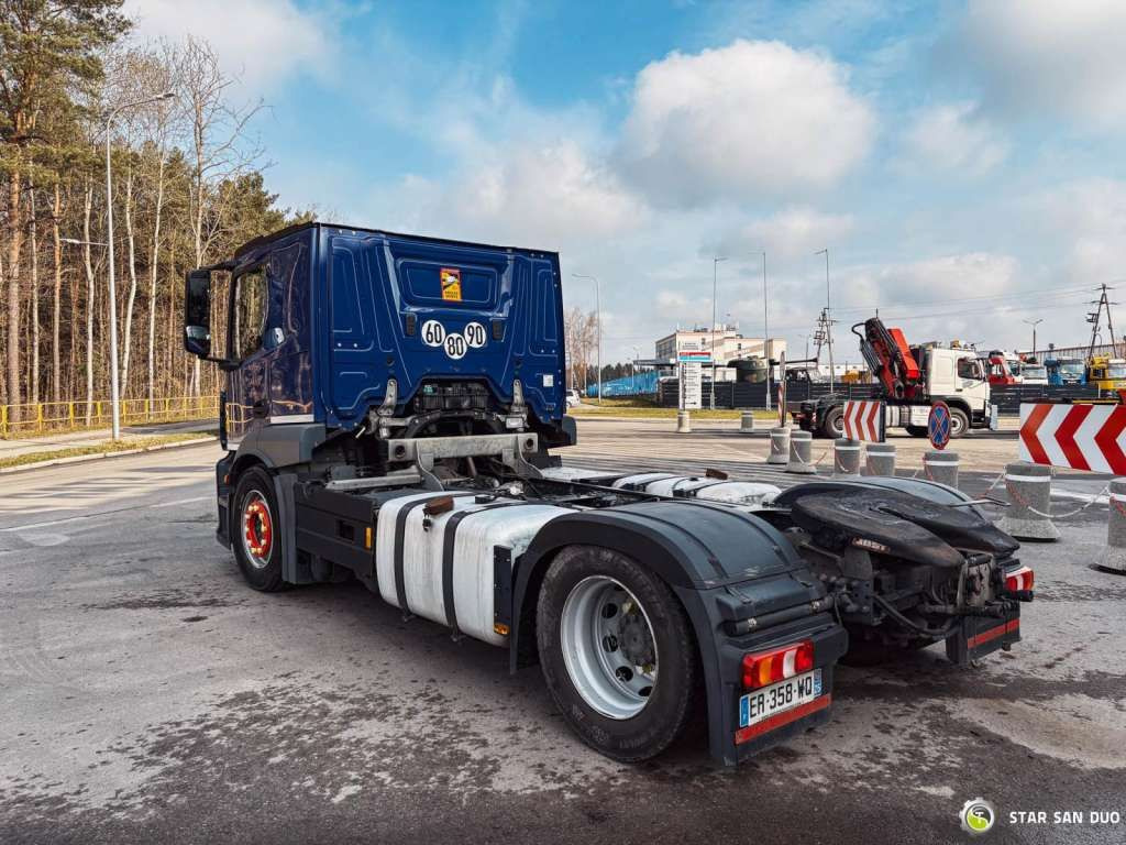 Mercedes-Benz ACTROS 1843 4x2 EURO 6 Hydraulic LOHR - Vetopöytäauto: kuva Mercedes-Benz ACTROS 1843 4x2 EURO 6 Hydraulic LOHR - Vetopöytäauto Mercedes-Benz ACTROS 1843 4x2 EURO 6 Hydraulic LOHR - Vetopöytäauto: kuva Mercedes-Benz ACTROS 1843 4x2 EURO 6 Hydraulic LOHR - Vetopöytäauto