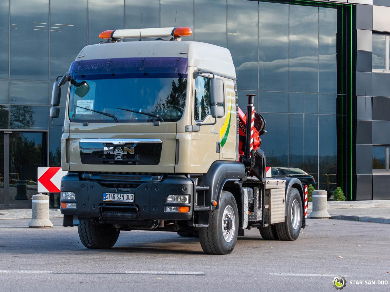 Vetopöytäauto : kuva Vetopöytäauto Vetopöytäauto : kuva Vetopöytäauto