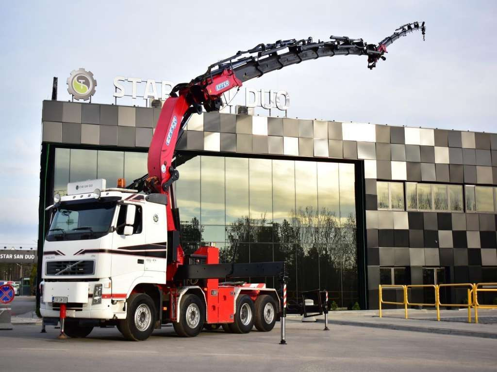 Volvo FH 520 8x2 EFFER 850 Fly Jib Winch 5th - Nosturiauto, Vetopöytäauto: kuva Volvo FH 520 8x2 EFFER 850 Fly Jib Winch 5th - Nosturiauto, Vetopöytäauto Volvo FH 520 8x2 EFFER 850 Fly Jib Winch 5th - Nosturiauto, Vetopöytäauto: kuva Volvo FH 520 8x2 EFFER 850 Fly Jib Winch 5th - Nosturiauto, Vetopöytäauto