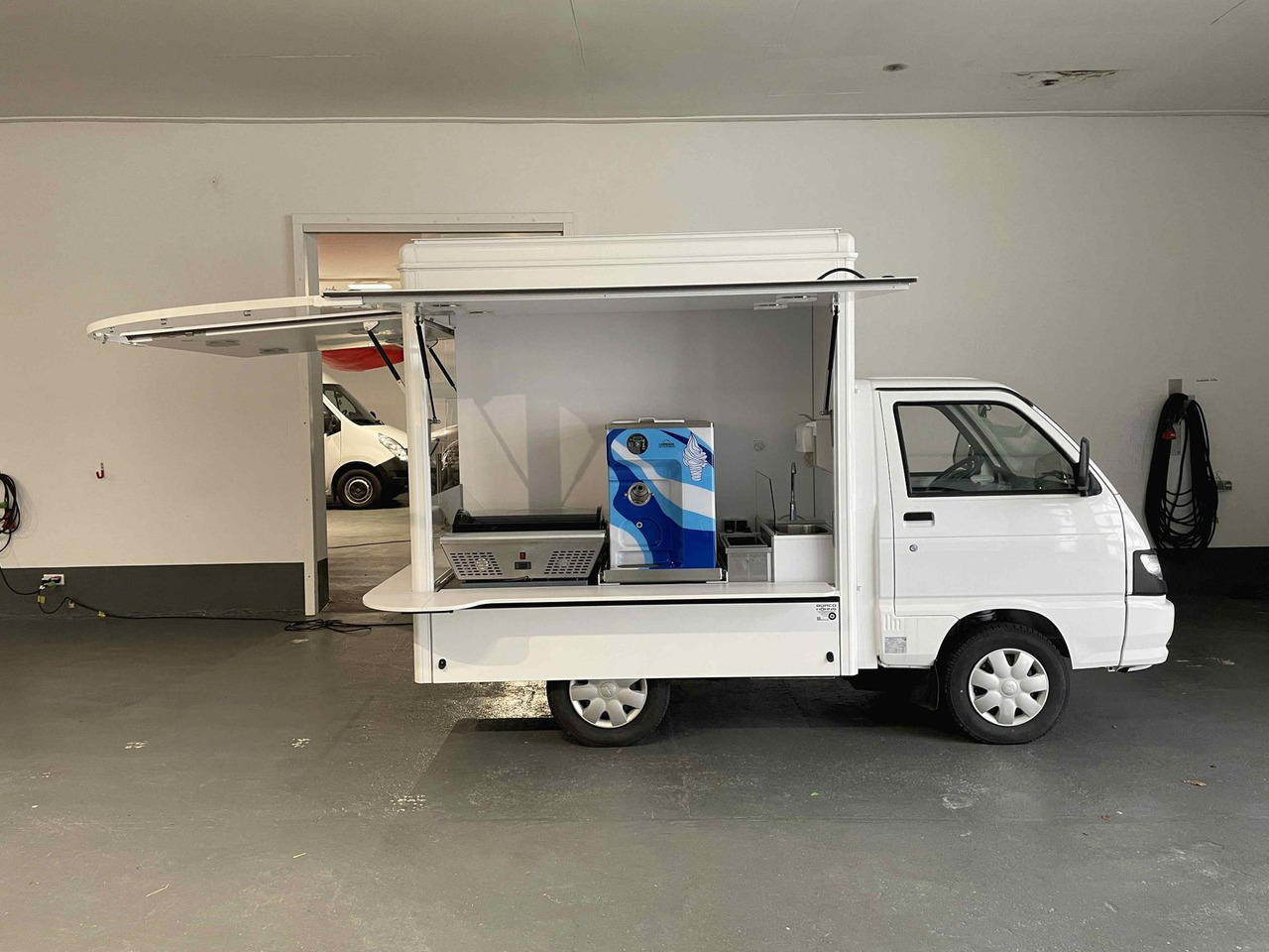 Piaggio Porter - Myyntiauto: kuva Piaggio Porter - Myyntiauto Piaggio Porter - Myyntiauto: kuva Piaggio Porter - Myyntiauto