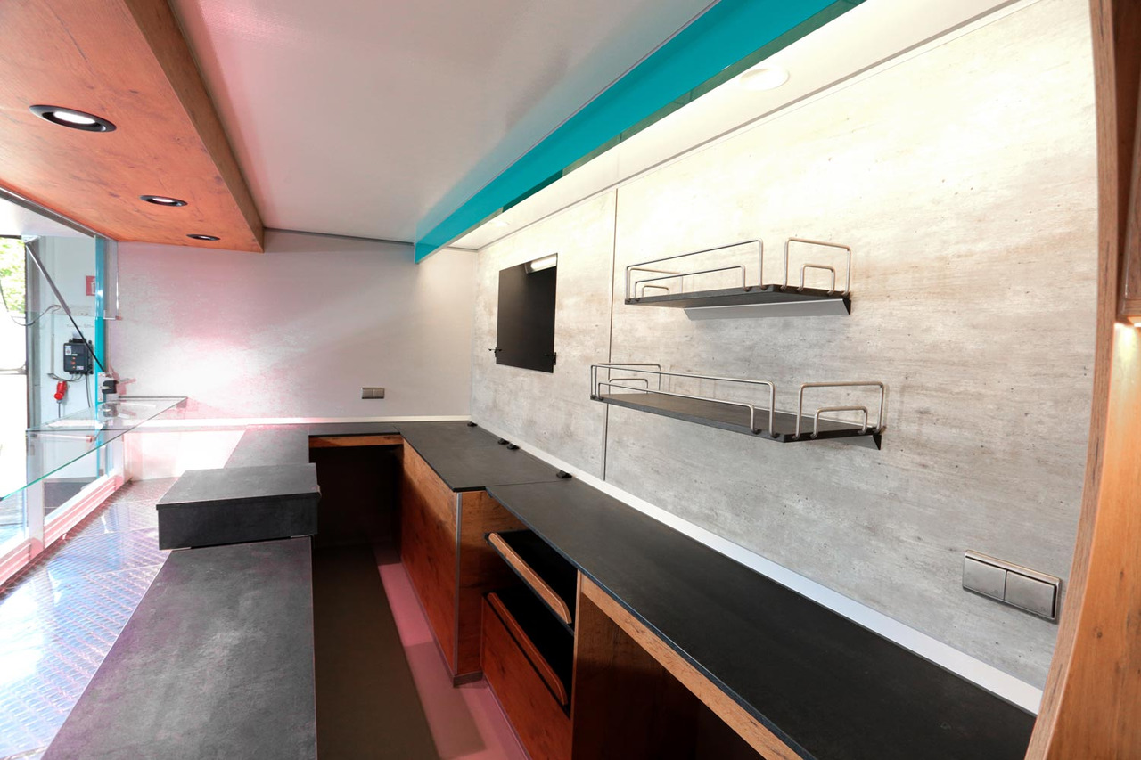 Verkaufsanhänger BORCO HÖHNS - Myyntivaunu: kuva Verkaufsanhänger BORCO HÖHNS - Myyntivaunu Verkaufsanhänger BORCO HÖHNS - Myyntivaunu: kuva Verkaufsanhänger BORCO HÖHNS - Myyntivaunu