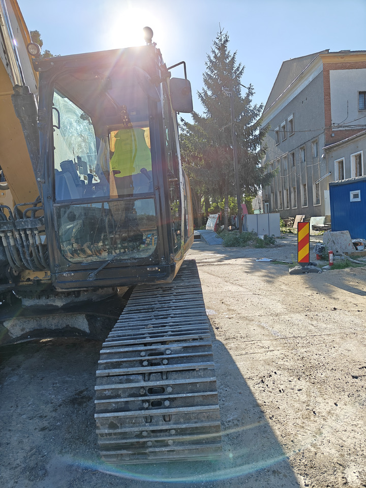 CATERPILLAR 320 F - Telakaivukone: kuva CATERPILLAR 320 F - Telakaivukone CATERPILLAR 320 F - Telakaivukone: kuva CATERPILLAR 320 F - Telakaivukone