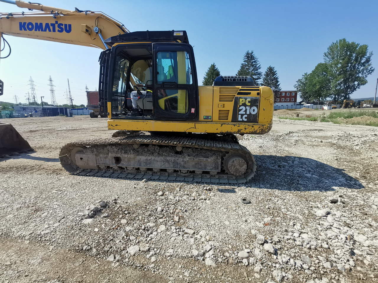 KOMATSU PC210 LC - 8 - Kaivuri: kuva KOMATSU PC210 LC - 8 - Kaivuri KOMATSU PC210 LC - 8 - Kaivuri: kuva KOMATSU PC210 LC - 8 - Kaivuri