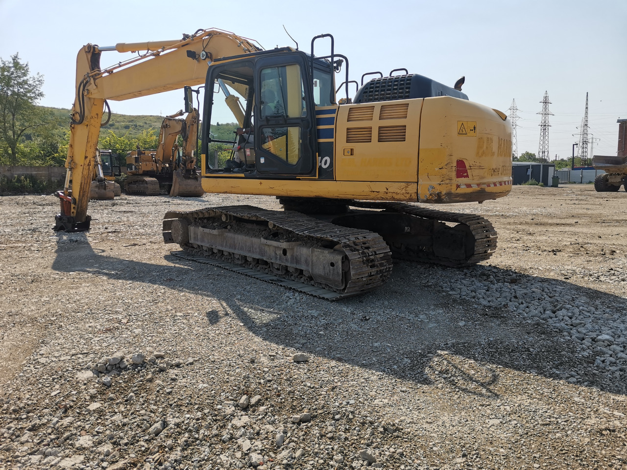 KOMATSU PC240 - Kaivuri: kuva KOMATSU PC240 - Kaivuri KOMATSU PC240 - Kaivuri: kuva KOMATSU PC240 - Kaivuri