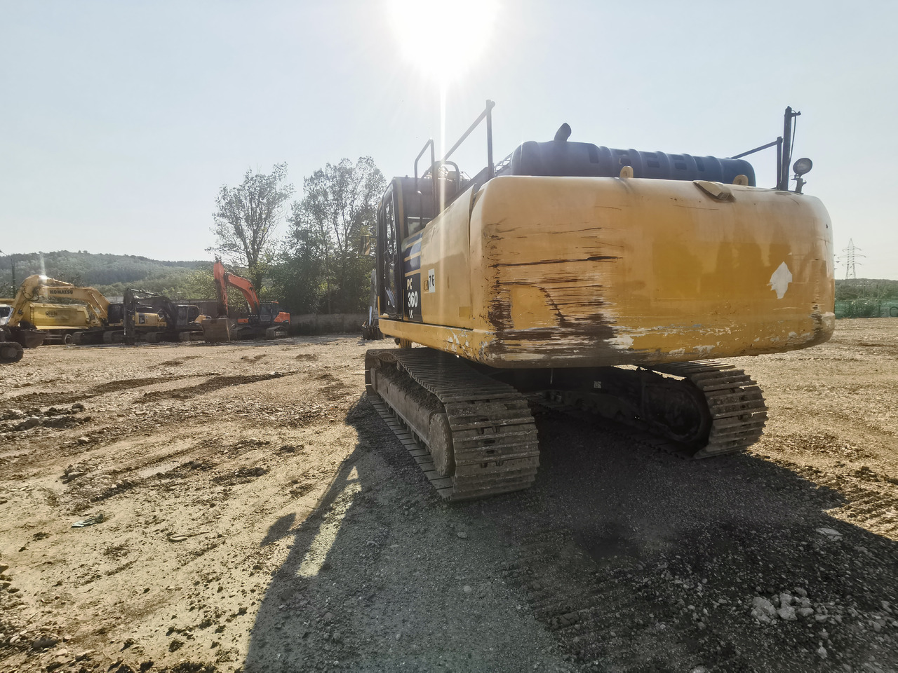 KOMATSU PC360 LC -10 - Kaivuri: kuva KOMATSU PC360 LC -10 - Kaivuri KOMATSU PC360 LC -10 - Kaivuri: kuva KOMATSU PC360 LC -10 - Kaivuri