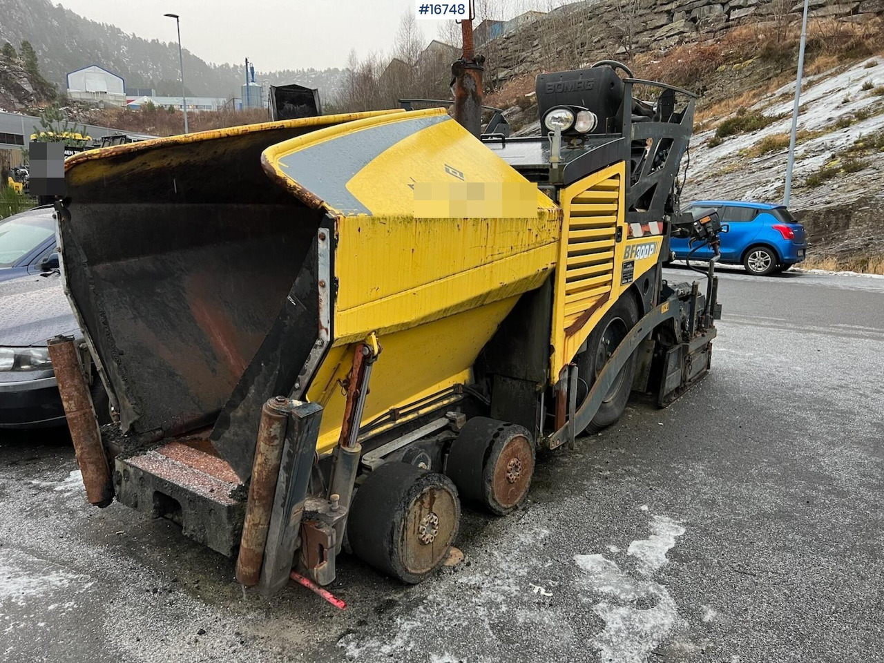 Bomag BF 300P - Asfaltinlaskija: kuva Bomag BF 300P - Asfaltinlaskija Bomag BF 300P - Asfaltinlaskija: kuva Bomag BF 300P - Asfaltinlaskija