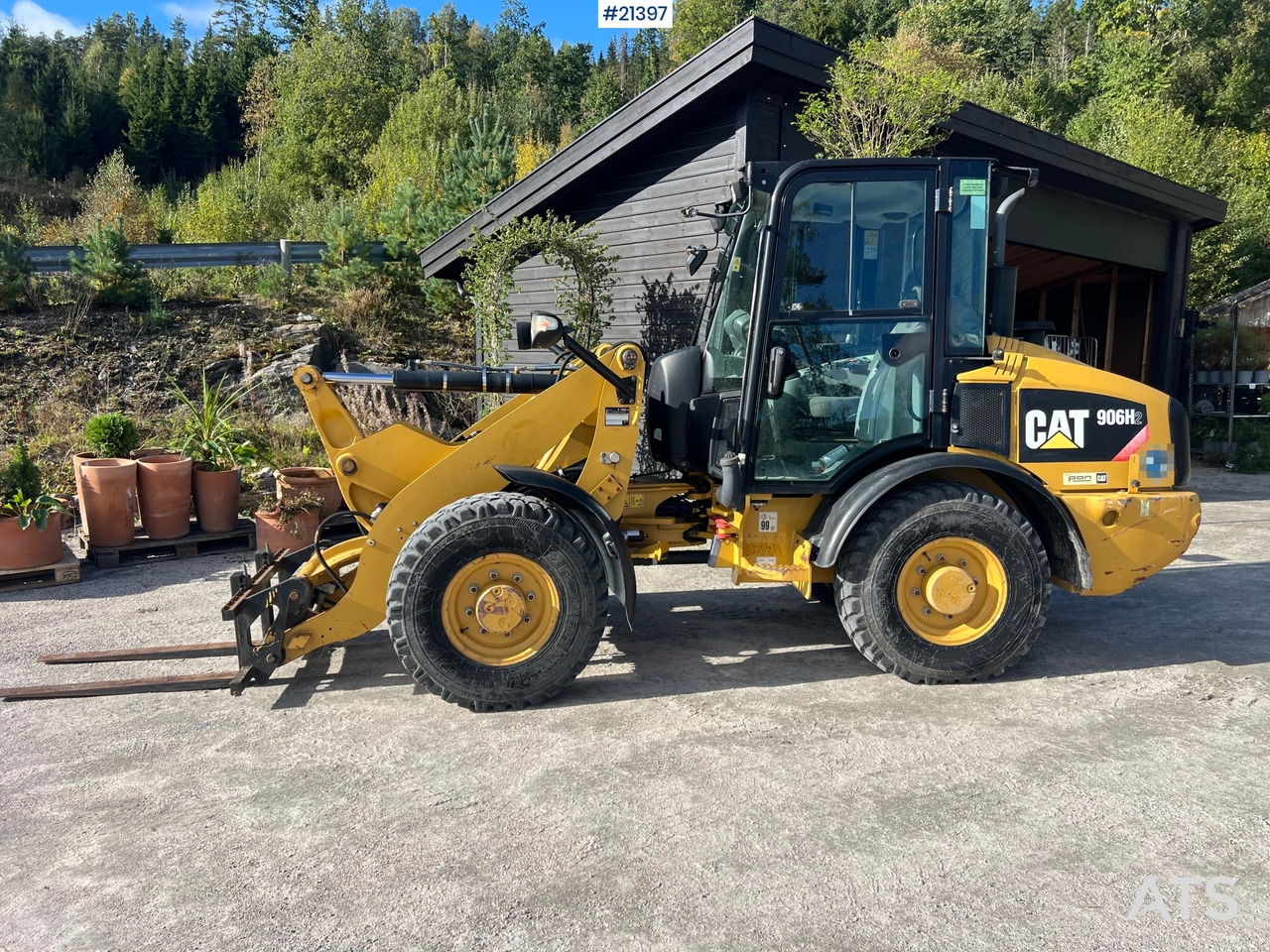 CAT 906H2 - Pyöräkuormaaja: kuva CAT 906H2 - Pyöräkuormaaja CAT 906H2 - Pyöräkuormaaja: kuva CAT 906H2 - Pyöräkuormaaja