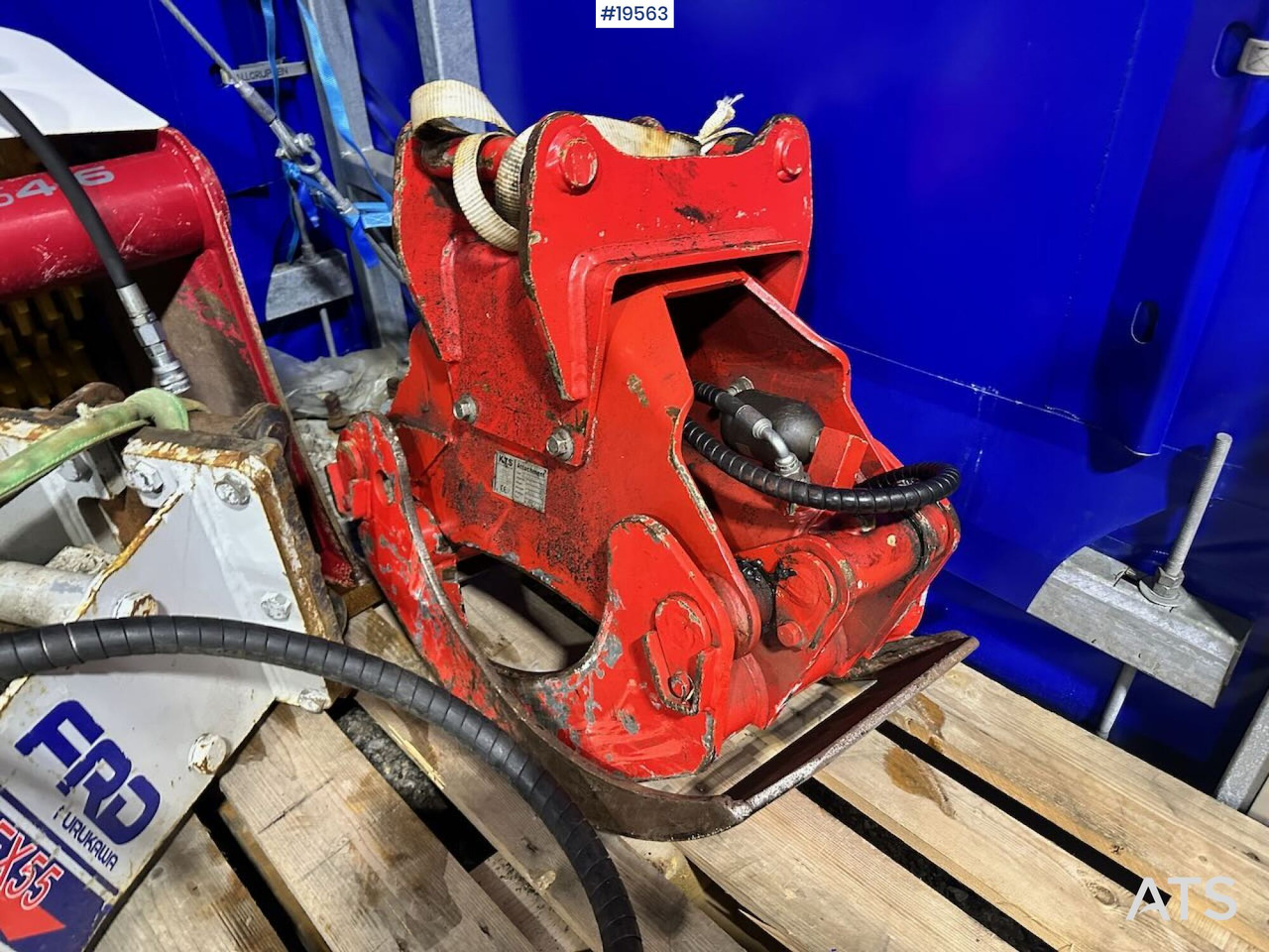 Kaivuri Case CX50B gravemaskin m/ rototilt, hammer, klype og 3 skuffer. Lavt timetall!: kuva Kaivuri Case CX50B gravemaskin m/ rototilt, hammer, klype og 3 skuffer. Lavt timetall!